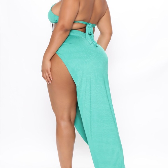 Fashion Nova Two piece set - Picture 3 of 6